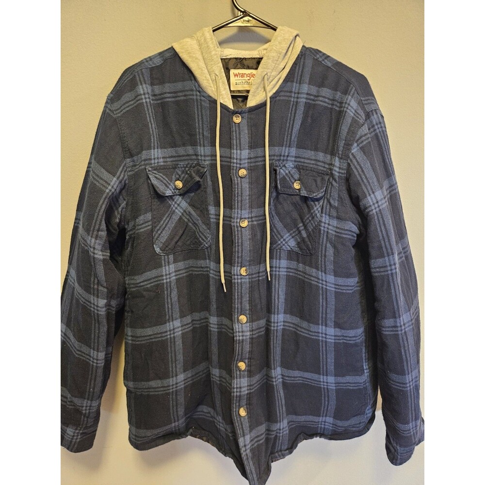 Wrangler Authentics Men’s Hooded Flannel Shirt Jacket Size L Blue Plaid Quilted - Picture 1 of 4